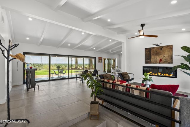 5240 E River House Road, Tucson, AZ 85718