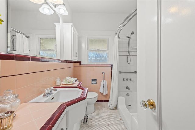 1527 47th St, Sacramento, CA 95819