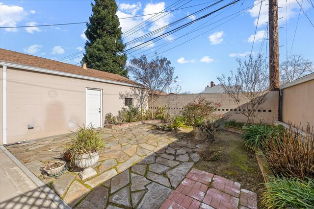 1527 47th St, Sacramento, CA 95819