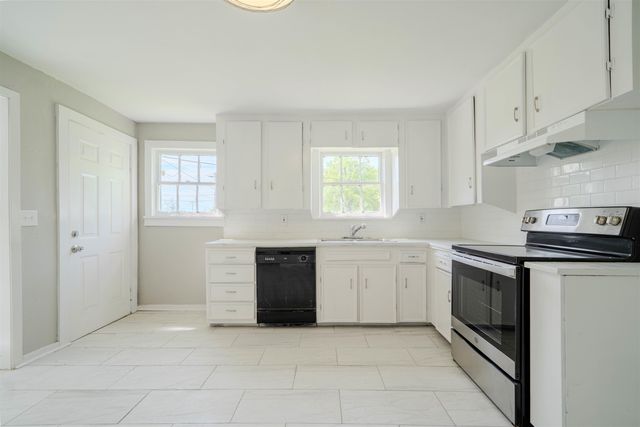 160 N Hearne, Waskom, TX 75692