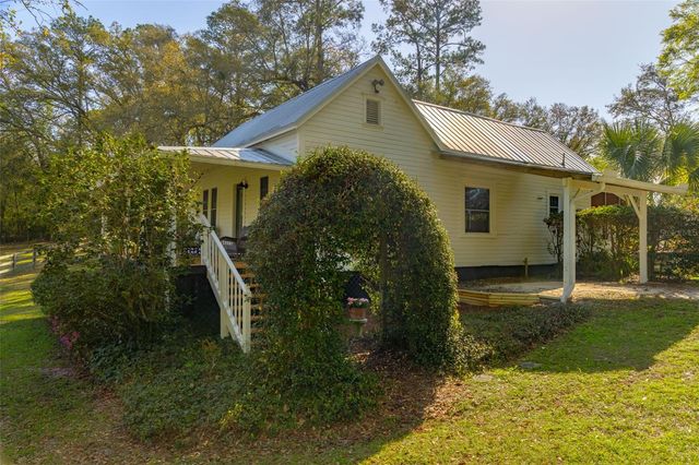 24216 NW 62ND AVENUE, Alachua, FL 32615
