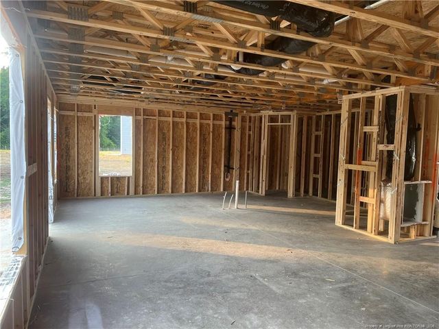 81 Coachman Lane, Autryville, NC 28318