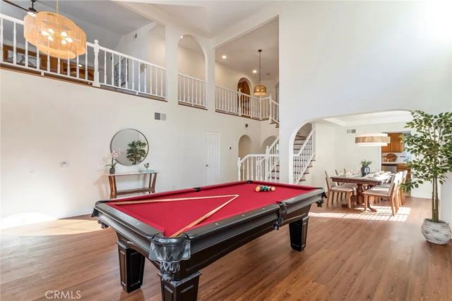 29033 Shadow Valley Lane, Saugus, CA 91390