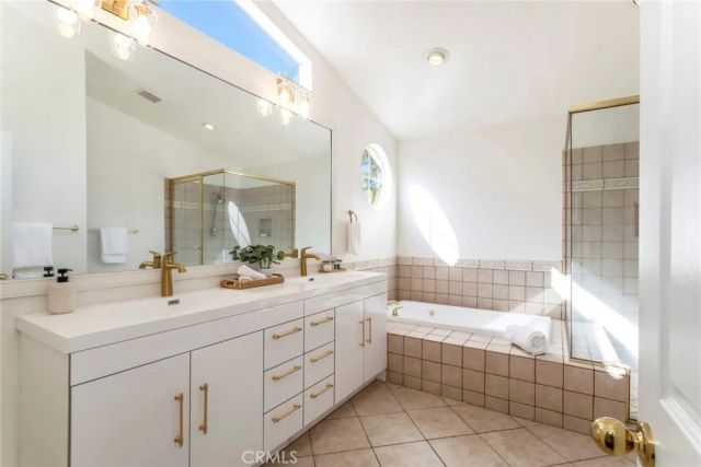 29033 Shadow Valley Lane, Saugus, CA 91390