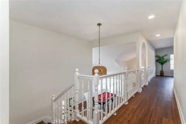 29033 Shadow Valley Lane, Saugus, CA 91390