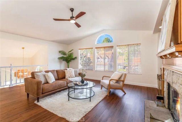 29033 Shadow Valley Lane, Saugus, CA 91390