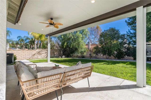 29033 Shadow Valley Lane, Saugus, CA 91390