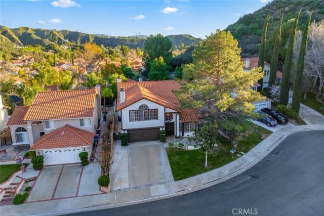 29033 Shadow Valley Lane, Saugus, CA 91390