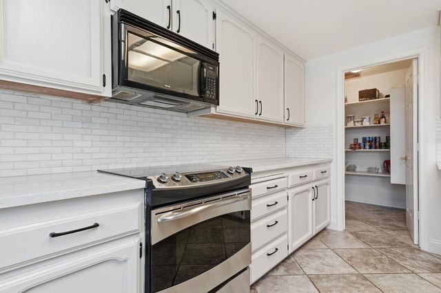 830 Argonaut Dr, Jackson, CA 95642