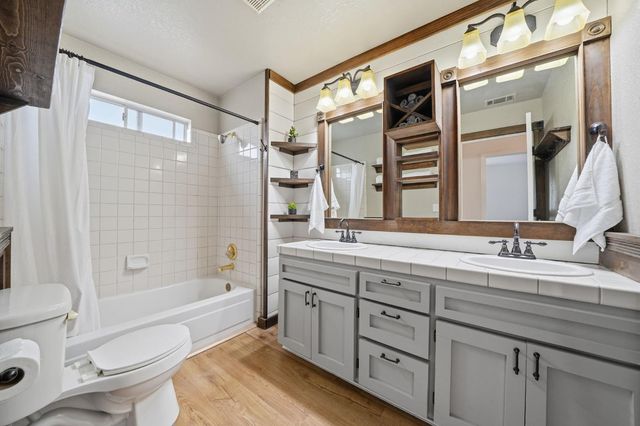 830 Argonaut Dr, Jackson, CA 95642