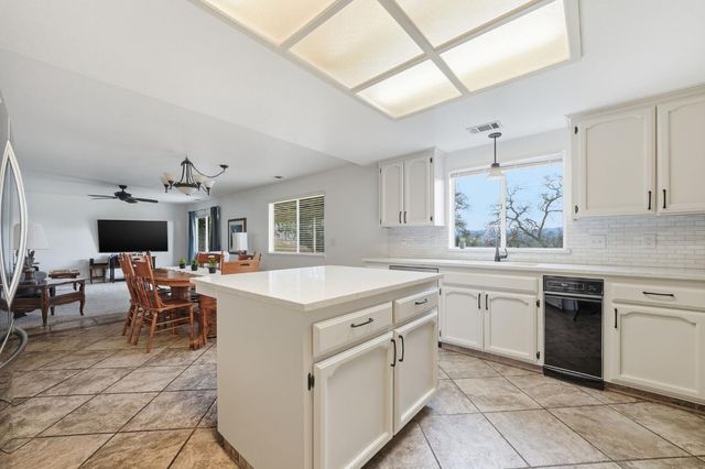 830 Argonaut Dr, Jackson, CA 95642