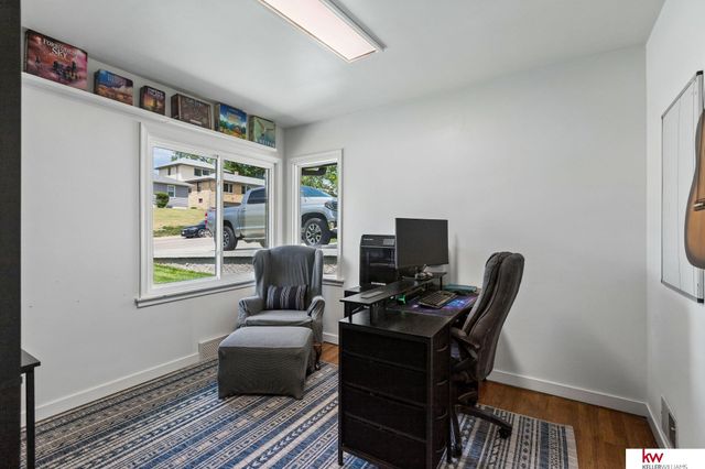 1003 Parkway Drive, Bellevue, NE 68005