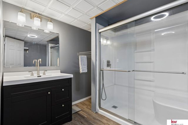1003 Parkway Drive, Bellevue, NE 68005