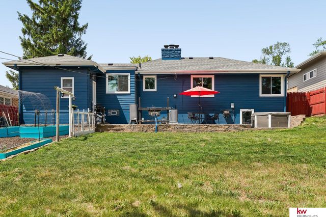 1003 Parkway Drive, Bellevue, NE 68005