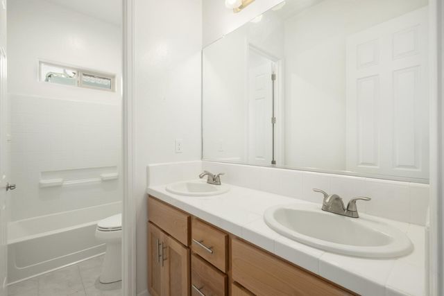 1257 Ridge Creek Estates Way, Dinuba, CA 93618