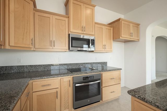 1257 Ridge Creek Estates Way, Dinuba, CA 93618