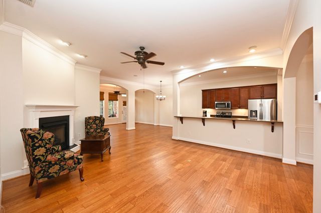 1009 Larkwood Dr, Hermitage, TN 37076