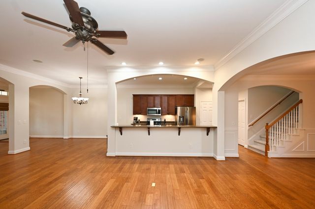 1009 Larkwood Dr, Hermitage, TN 37076
