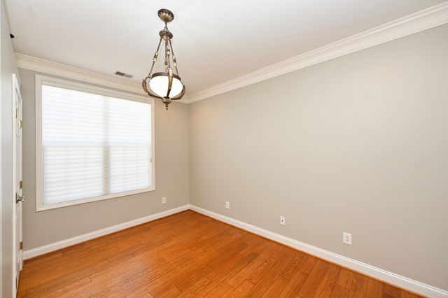 1009 Larkwood Dr, Hermitage, TN 37076