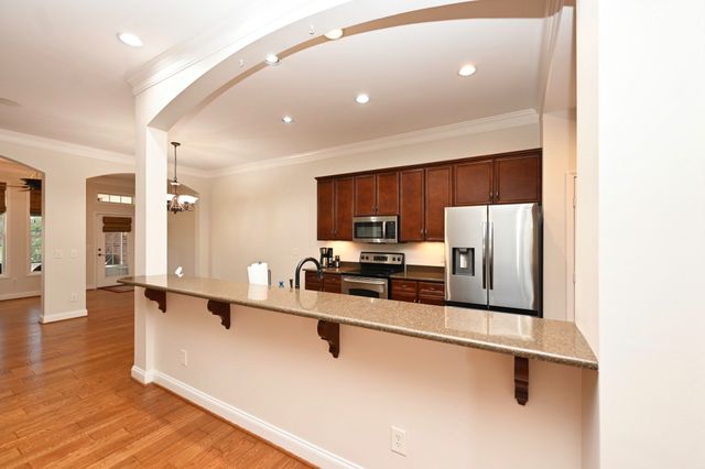 1009 Larkwood Dr, Hermitage, TN 37076