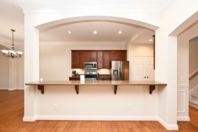 1009 Larkwood Dr, Hermitage, TN 37076