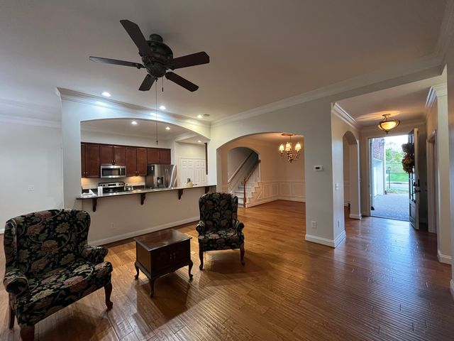 1009 Larkwood Dr, Hermitage, TN 37076