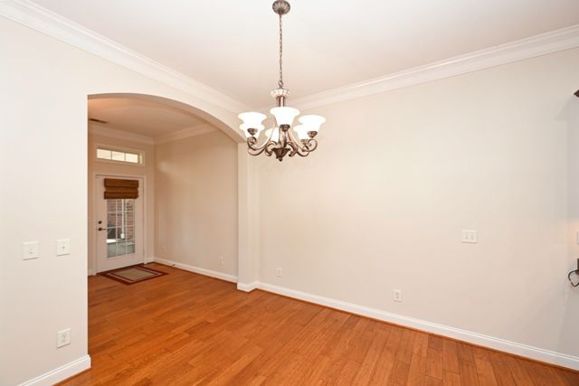 1009 Larkwood Dr, Hermitage, TN 37076