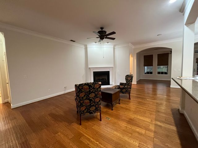 1009 Larkwood Dr, Hermitage, TN 37076