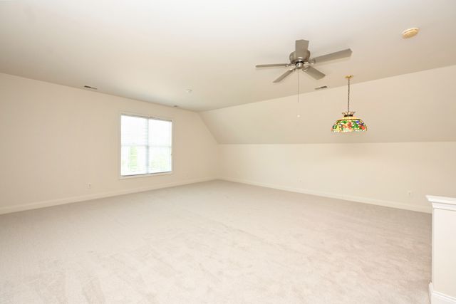 1009 Larkwood Dr, Hermitage, TN 37076