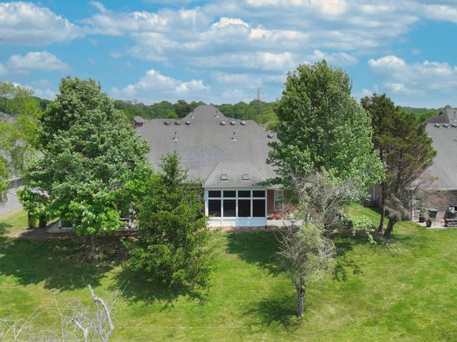 1009 Larkwood Dr, Hermitage, TN 37076
