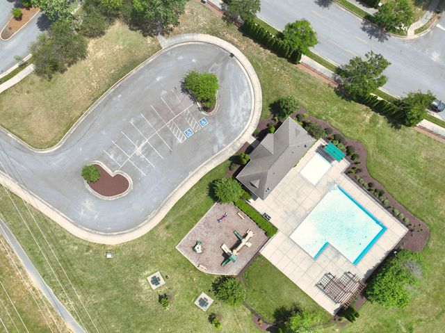 1009 Larkwood Dr, Hermitage, TN 37076