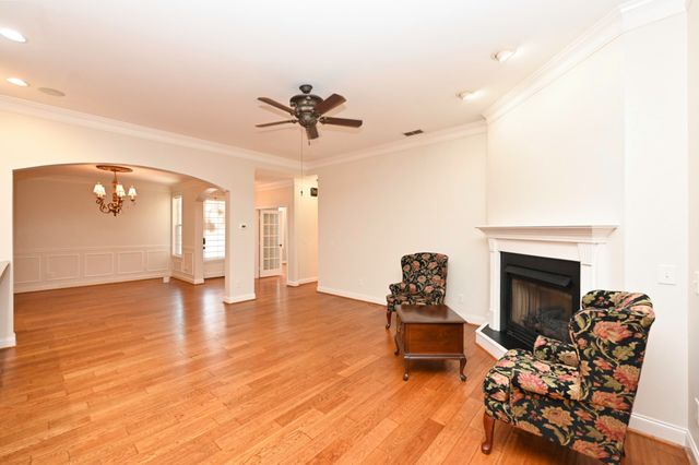 1009 Larkwood Dr, Hermitage, TN 37076