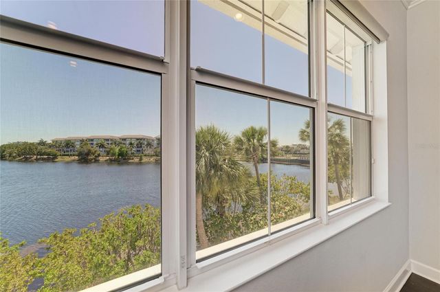 340 SAPPHIRE LAKE DRIVE 201, Bradenton, FL 34209