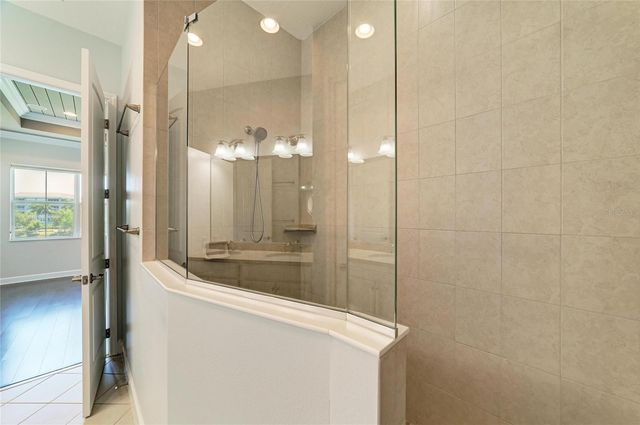 340 SAPPHIRE LAKE DRIVE 201, Bradenton, FL 34209
