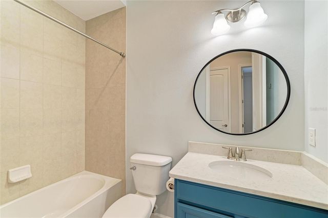 340 SAPPHIRE LAKE DRIVE 201, Bradenton, FL 34209