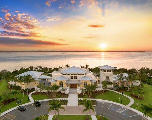 340 SAPPHIRE LAKE DRIVE 201, Bradenton, FL 34209