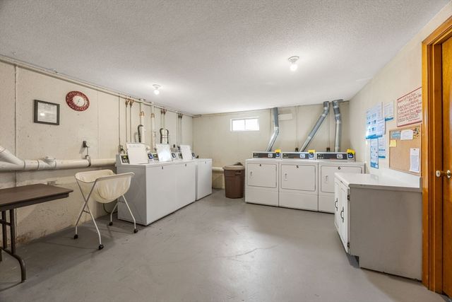 10 Candlewood Ln 2-1, Dennis, MA 02639