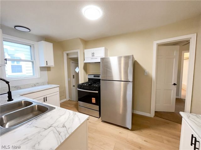 20511 Balfour Road, Beachwood, OH 44122