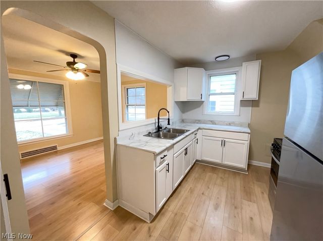 20511 Balfour Road, Beachwood, OH 44122