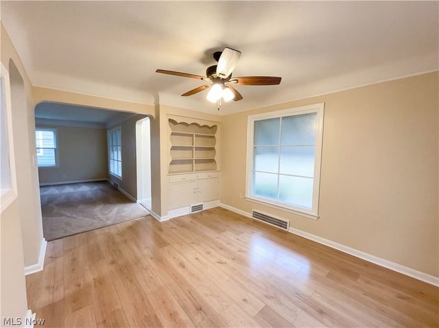 20511 Balfour Road, Beachwood, OH 44122