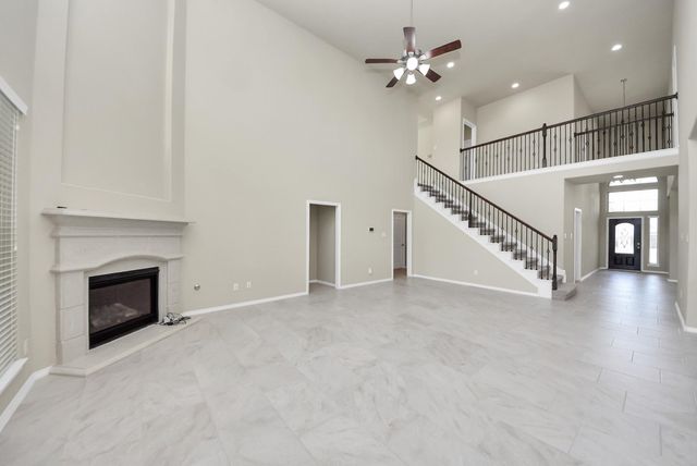 2714 Newport Lake Boulevard, Manvel, TX 77578