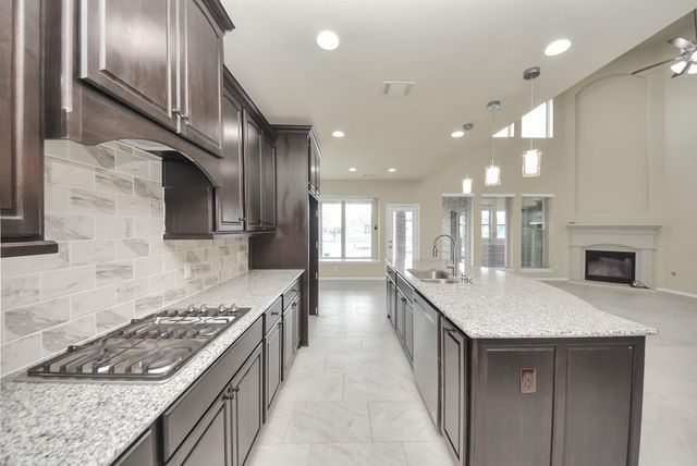 2714 Newport Lake Boulevard, Manvel, TX 77578