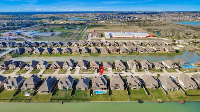 2714 Newport Lake Boulevard, Manvel, TX 77578