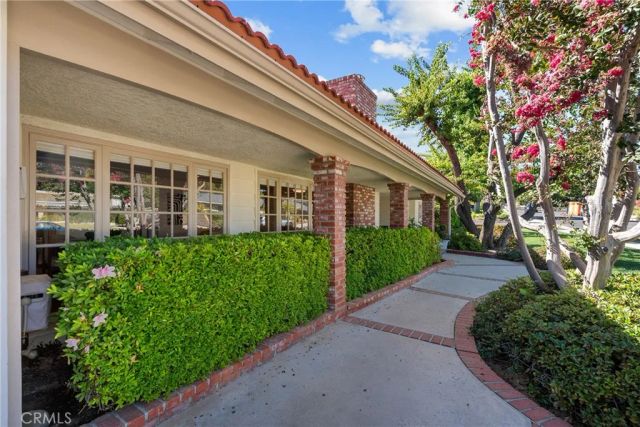 10411 Oso Avenue, Chatsworth, CA 91311