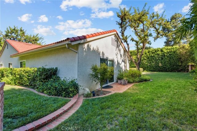 10411 Oso Avenue, Chatsworth, CA 91311