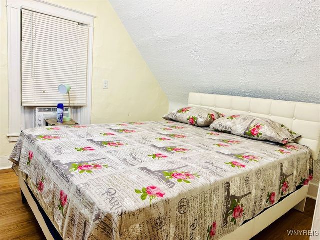 2523 Falls Street, Niagara Falls, NY 14303