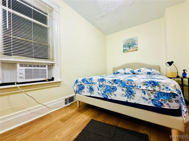 2523 Falls Street, Niagara Falls, NY 14303