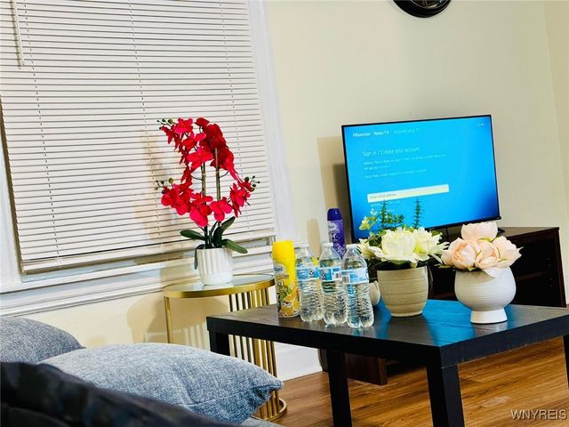 2523 Falls Street, Niagara Falls, NY 14303