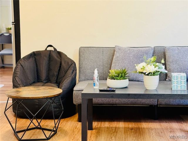 2523 Falls Street, Niagara Falls, NY 14303