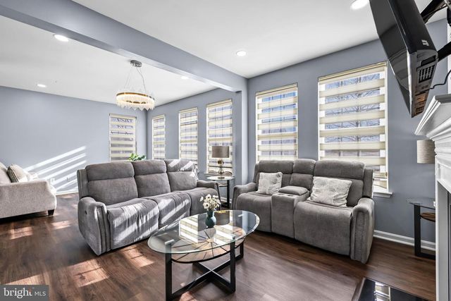 9884 SOUNDING SHORE LN, Bristow, VA 20136